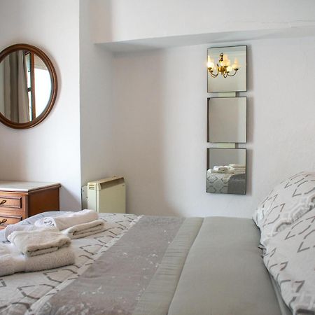 Вилла Casa Puerta Arabe Setenil De Las Bodegas Экстерьер фото